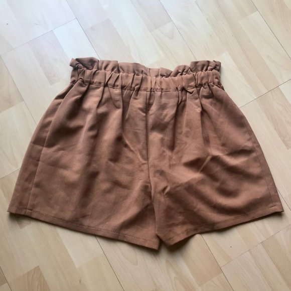High Waist Camel Shorts - Picture 3 of 3
